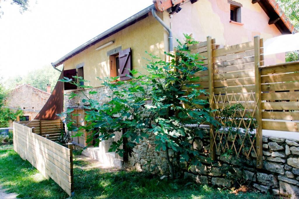 La Taniere Des Druides Villa Luzech Exterior photo